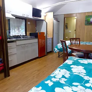 Eacham Tourist Park & 2* Lake Eacham